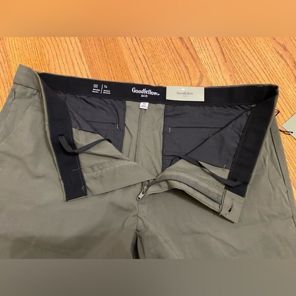 NWT GoodFellow Men’s Army Green Bermuda Tech Shorts - Picture 5 of 11